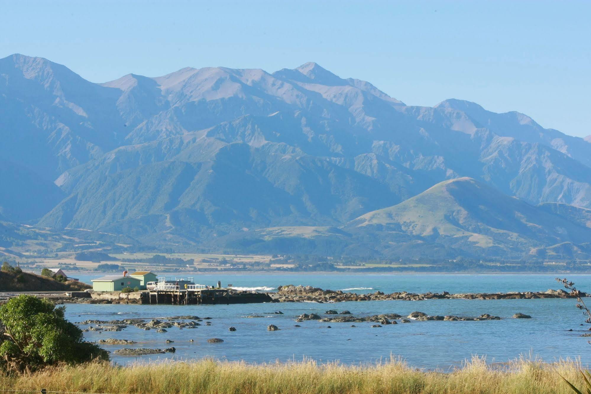 The Point B&B Kaikoura Ngoại thất bức ảnh