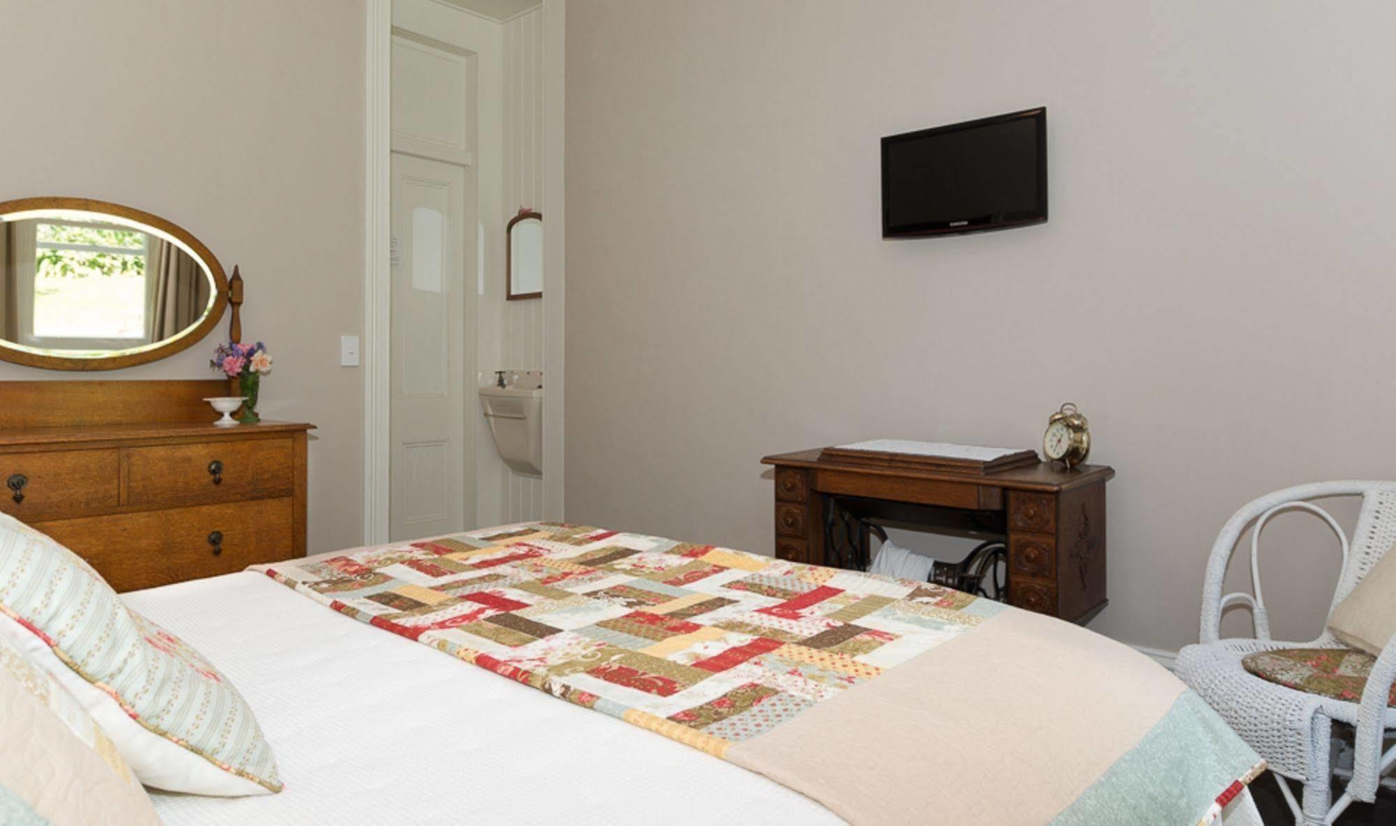 The Point B&B Kaikoura Ngoại thất bức ảnh