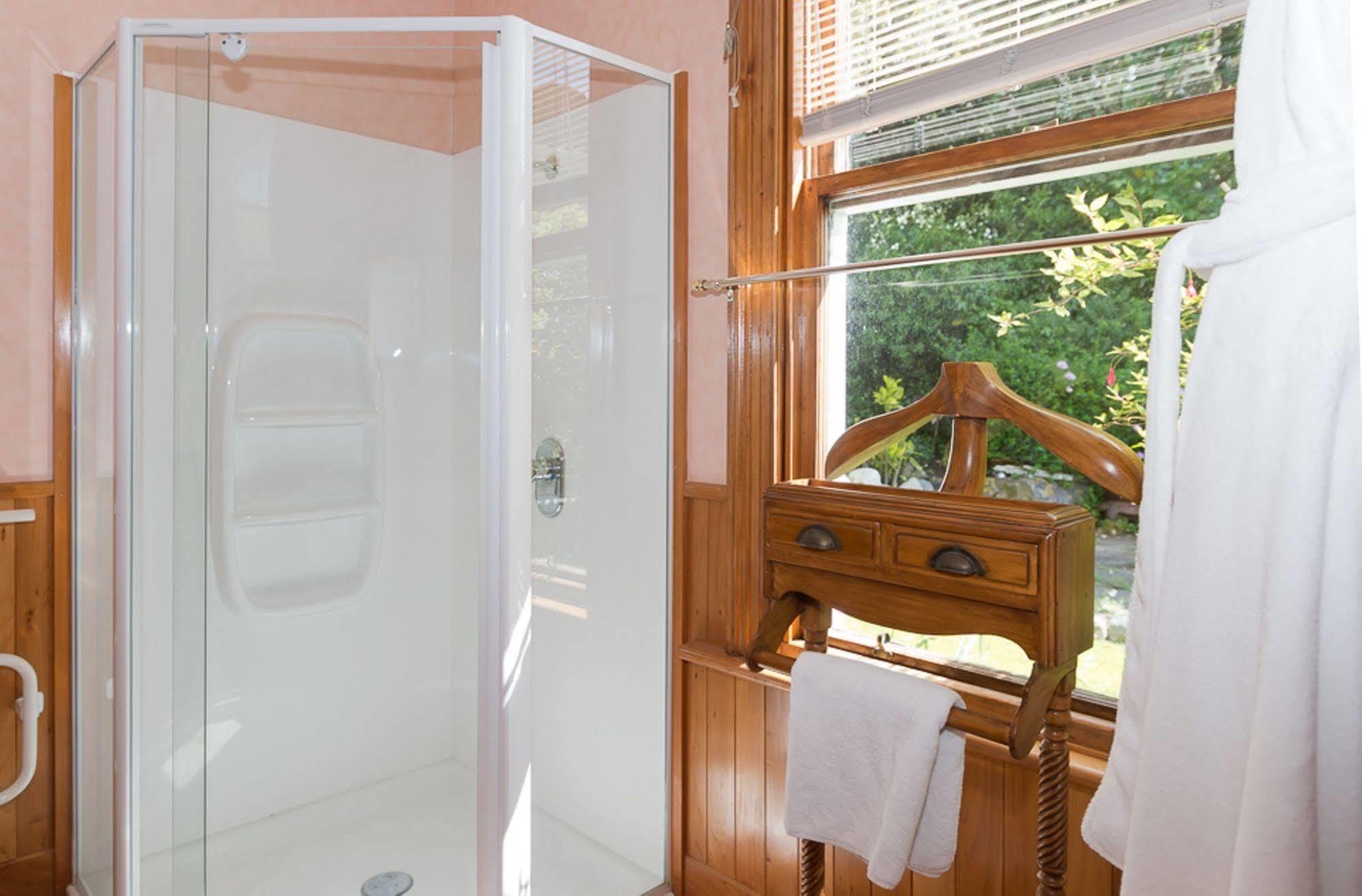 The Point B&B Kaikoura Ngoại thất bức ảnh